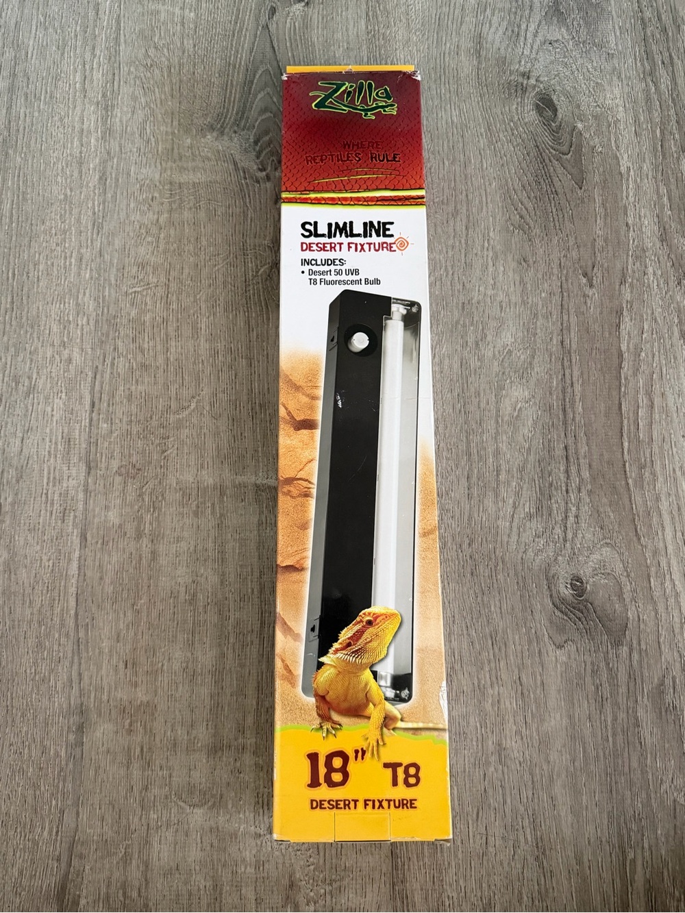 Zella Slimline 18" Desert Fixture - T8 Black desert 50 UVB